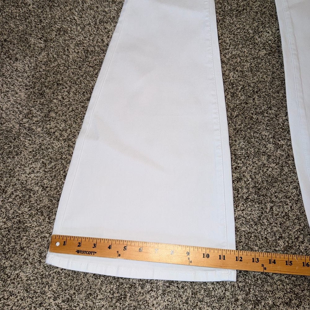 NWOT WOMENS JCJQ MEDIUM STRETCH White Women's Jeans FLARES BOUTIQUE - Picture 5 of 6